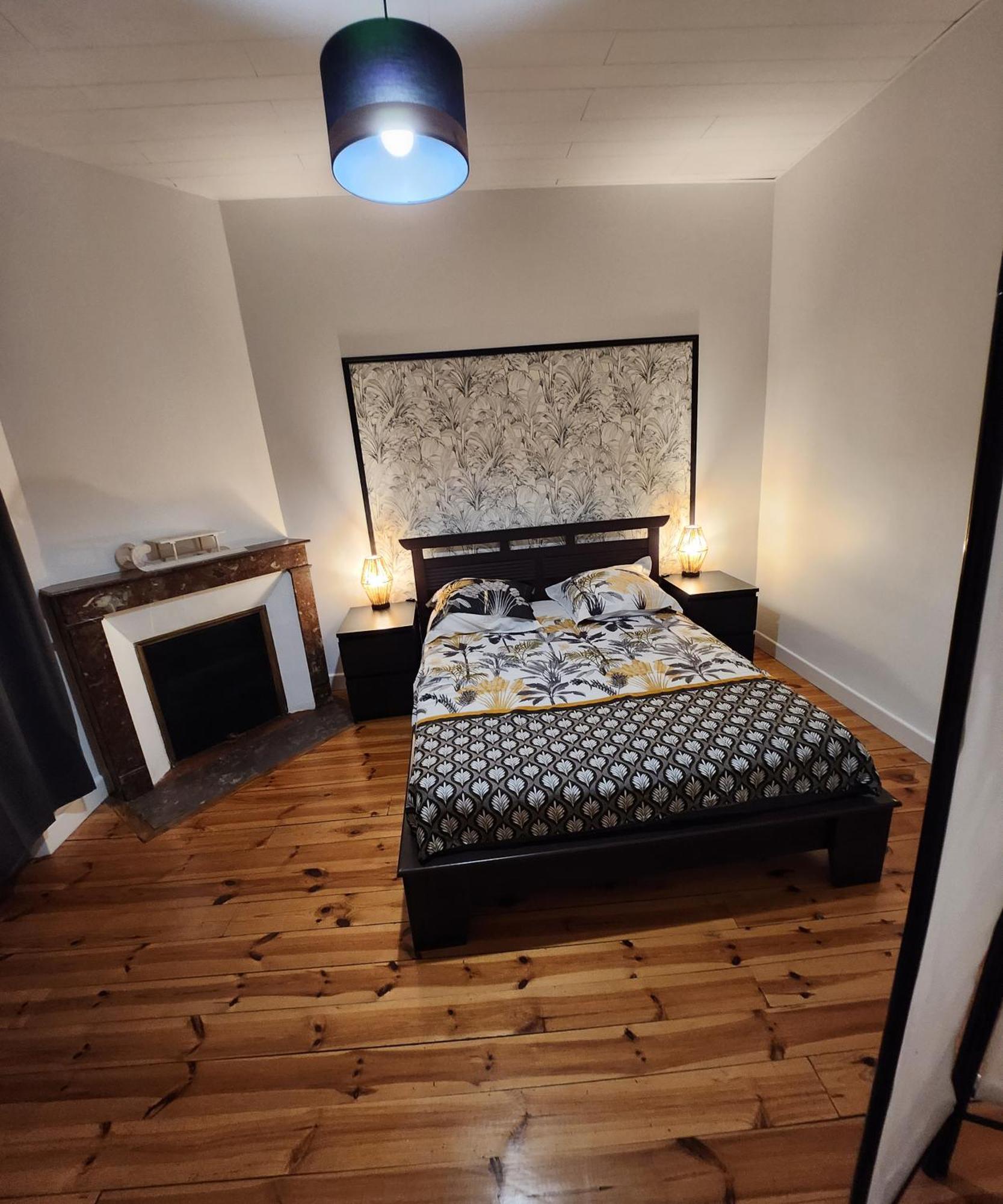 Chaleureux Appartement Refait A Neuf Vic-sur-Cere Exterior photo